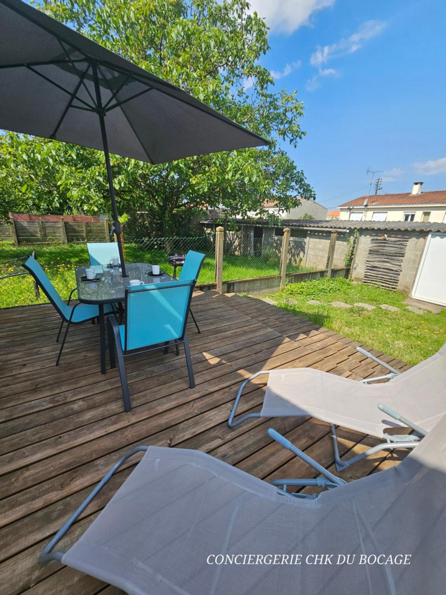 Le Petit Ecureuil Charmant Gite Jardin Terrasse 莱塞比耶 外观 照片